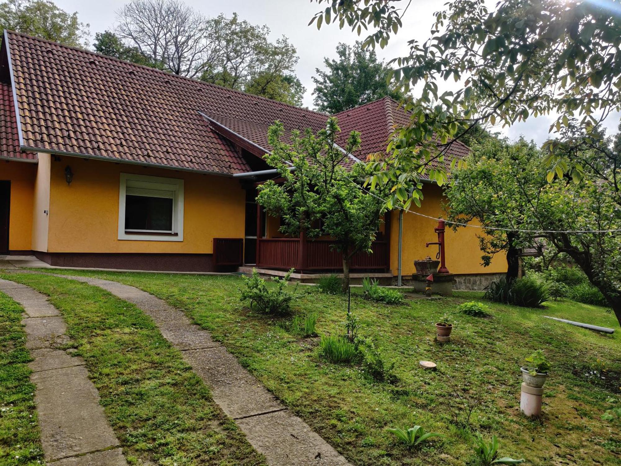 Csukavoelgyi Apartman Visegrád Exterior foto